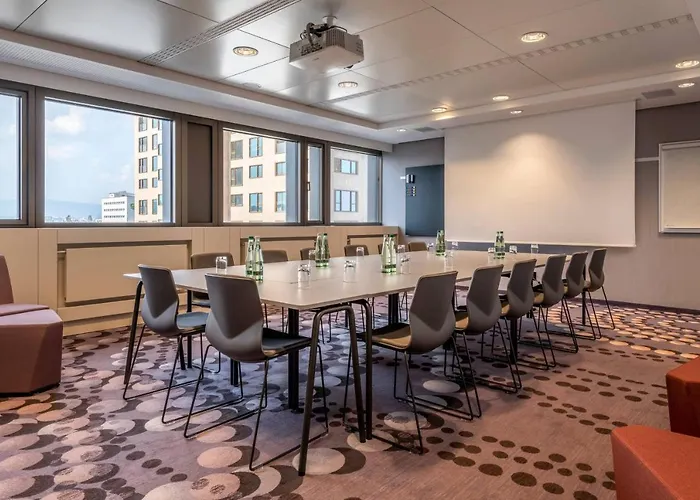 Otel Frankfurt Marriott 5*