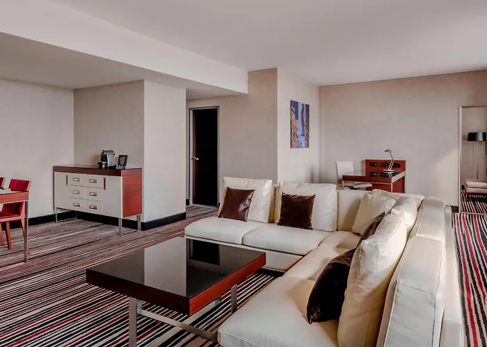 Отель Frankfurt Marriott Франкфурт-на-Майне
